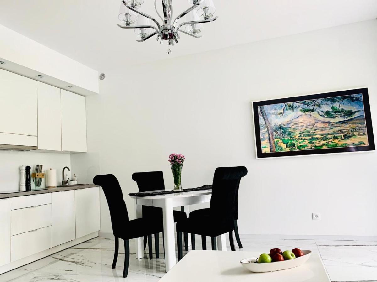 Leo Royal Apartament Pobierowo Exterior photo
